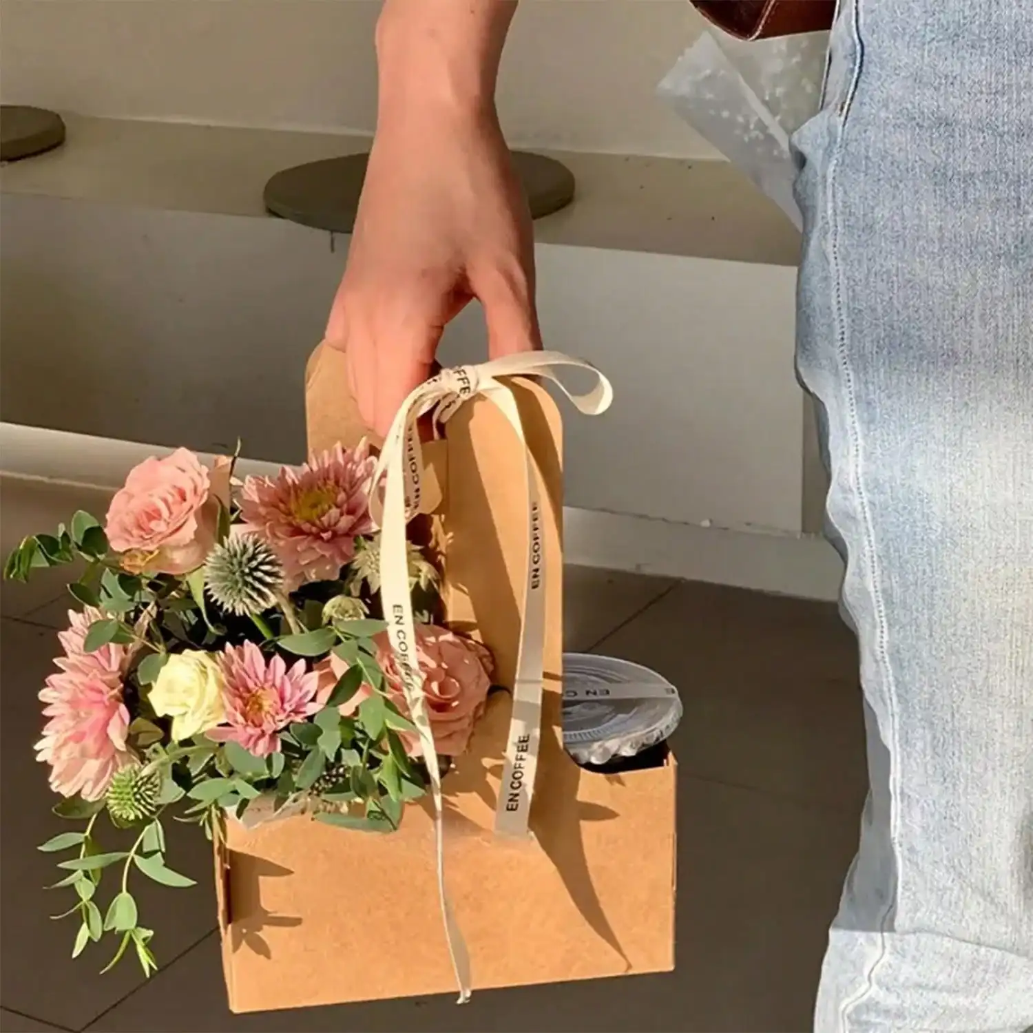 Крафт-бумага, букет цветов, по – обзор и цена Flower Wrap Kraft